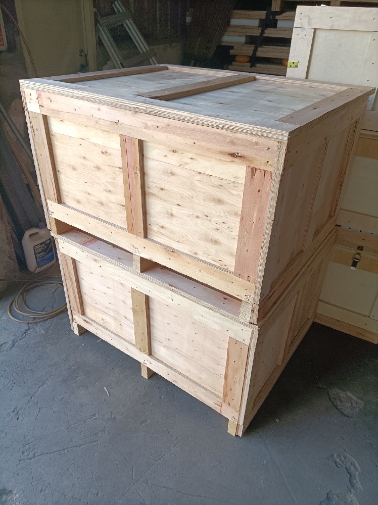 機器設(shè)備木箱包裝